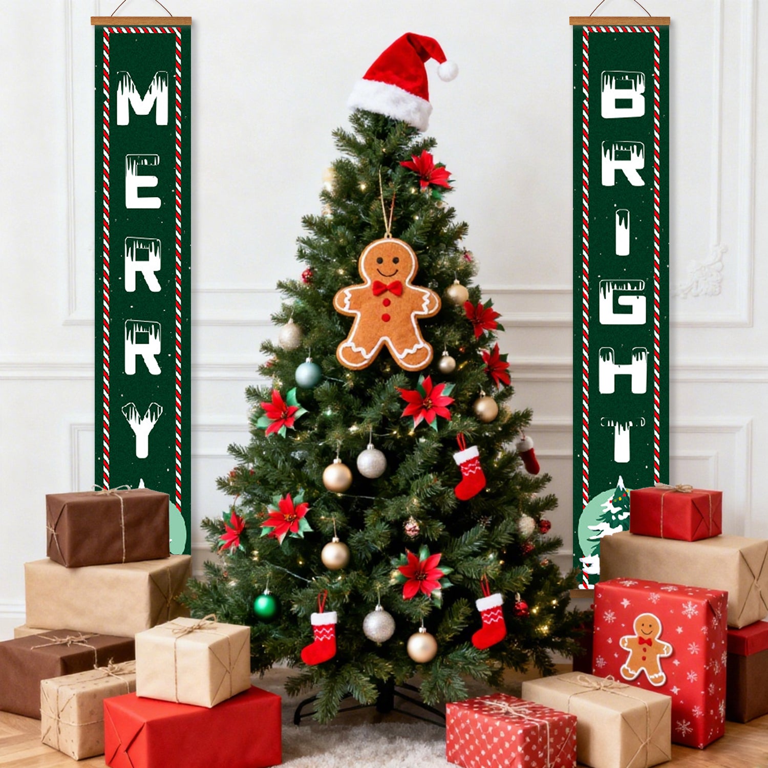 Sapin de Noël décoré d'ornements et de cadeaux, flanqué de panneaux « Joyeux » et « Bright ».