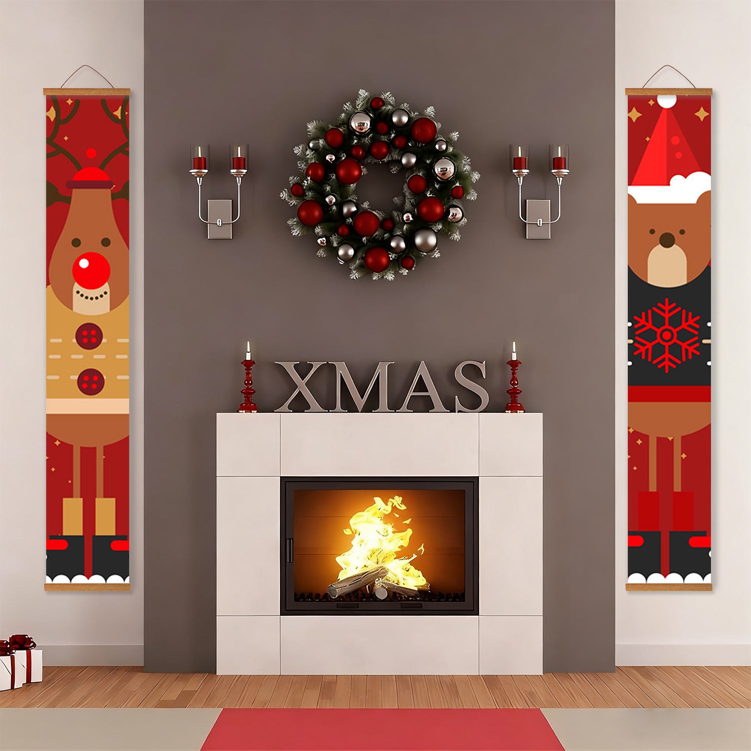 Scène de Noël décorative avec cheminée, couronne et bannières festives.