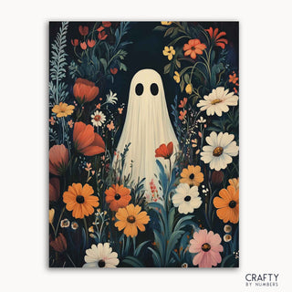 Una imagen de un kit de pintura por números que muestra un fantasma entre flores vibrantes.