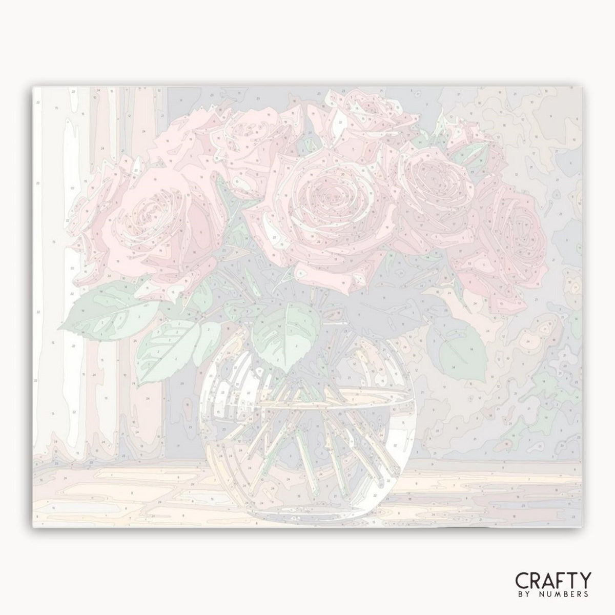 Motif floral pastel avec des roses dans un vase sur fond clair, de la marque « Crafty by Numbers ».