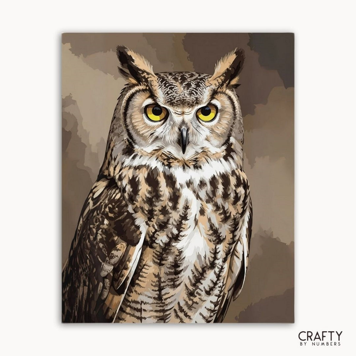 Leinwanddruck einer Eule mit braunem Hintergrund und der Marke „Crafty by Numbers“.