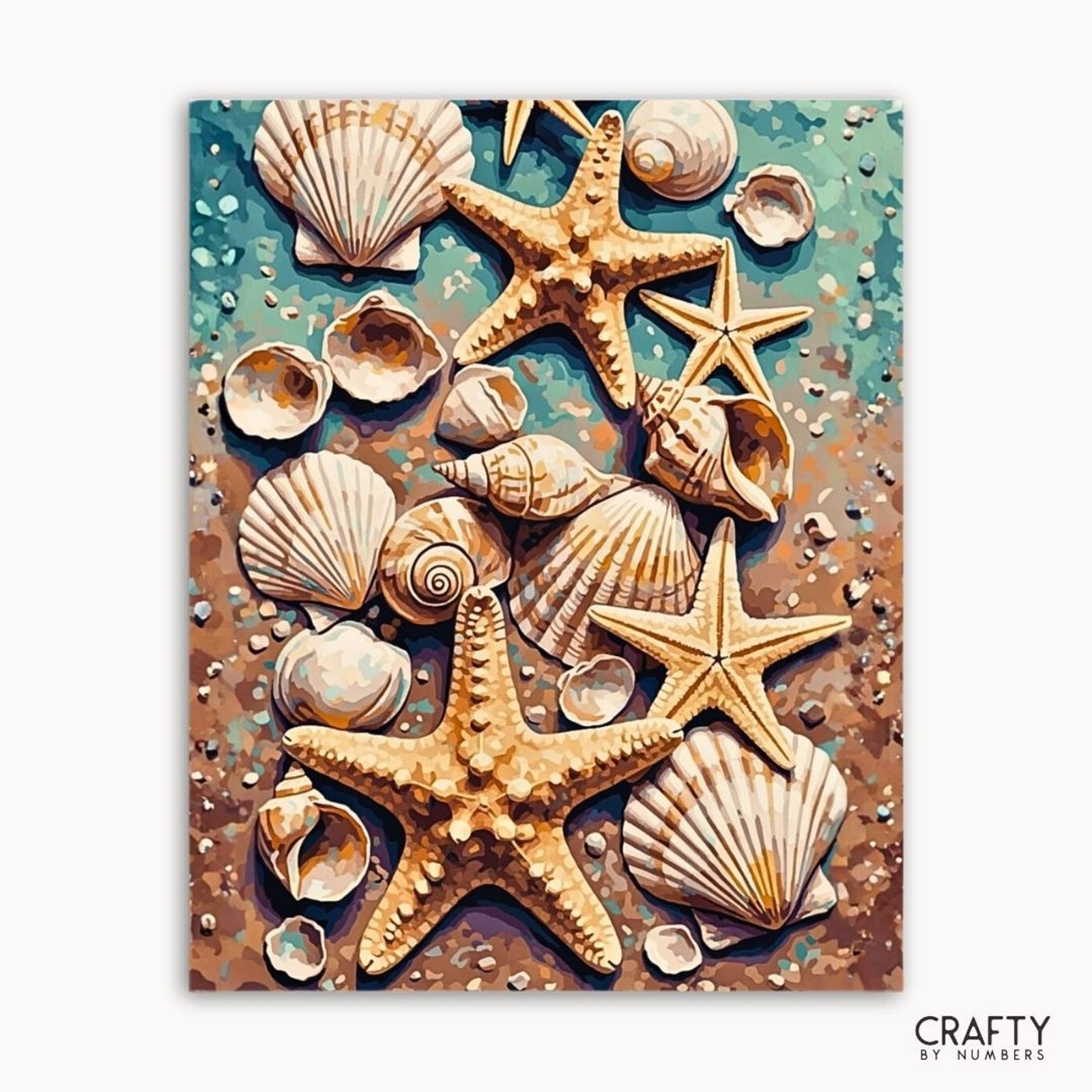 Dekoratives Panel mit Seesternen und Muscheln auf strukturiertem Hintergrund, mit der Marke „Crafty by Numbers“.