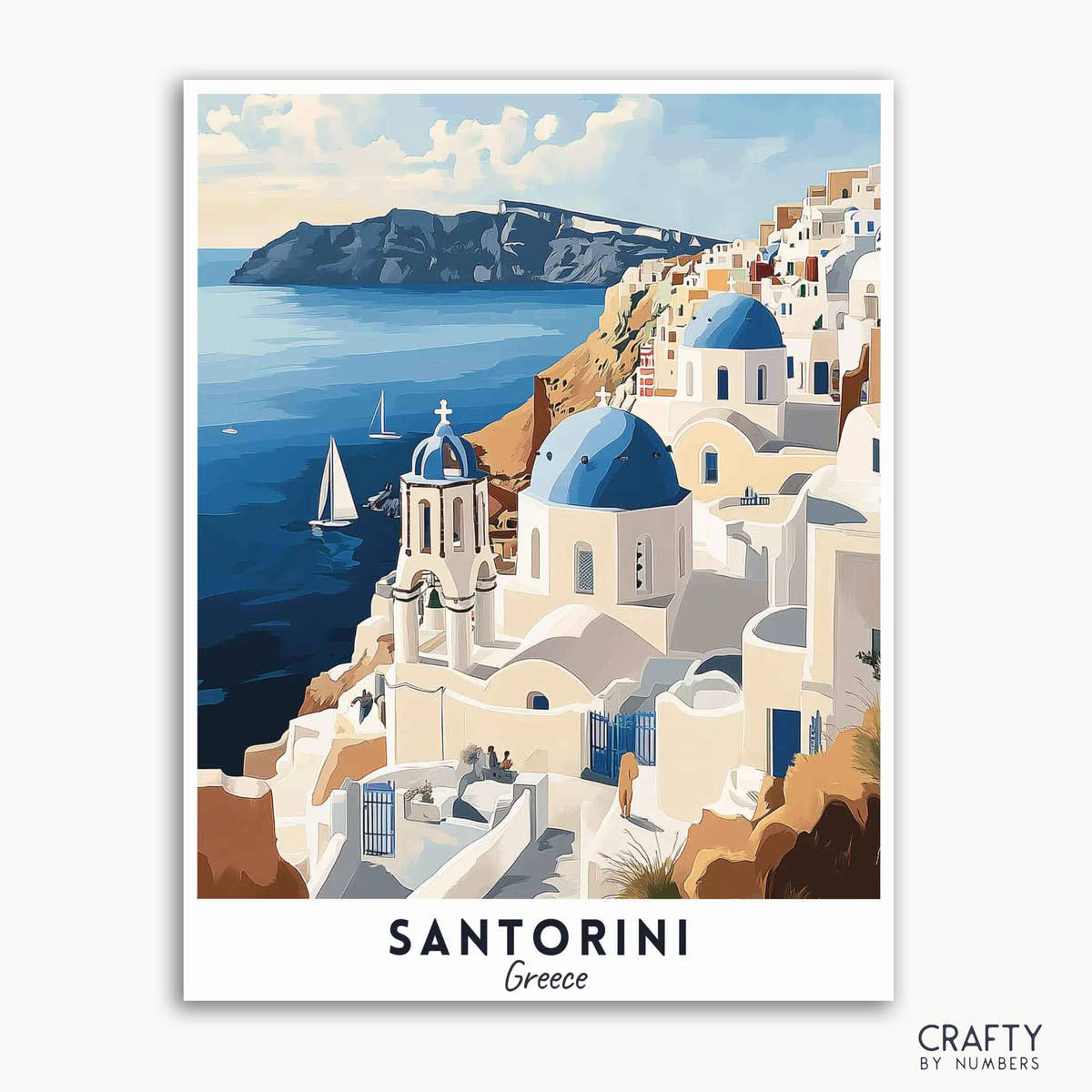 Un cartel de viaje que muestra los emblemáticos edificios encalados y las cúpulas azules de Santorini, Grecia, con el mar Egeo y un velero al fondo.