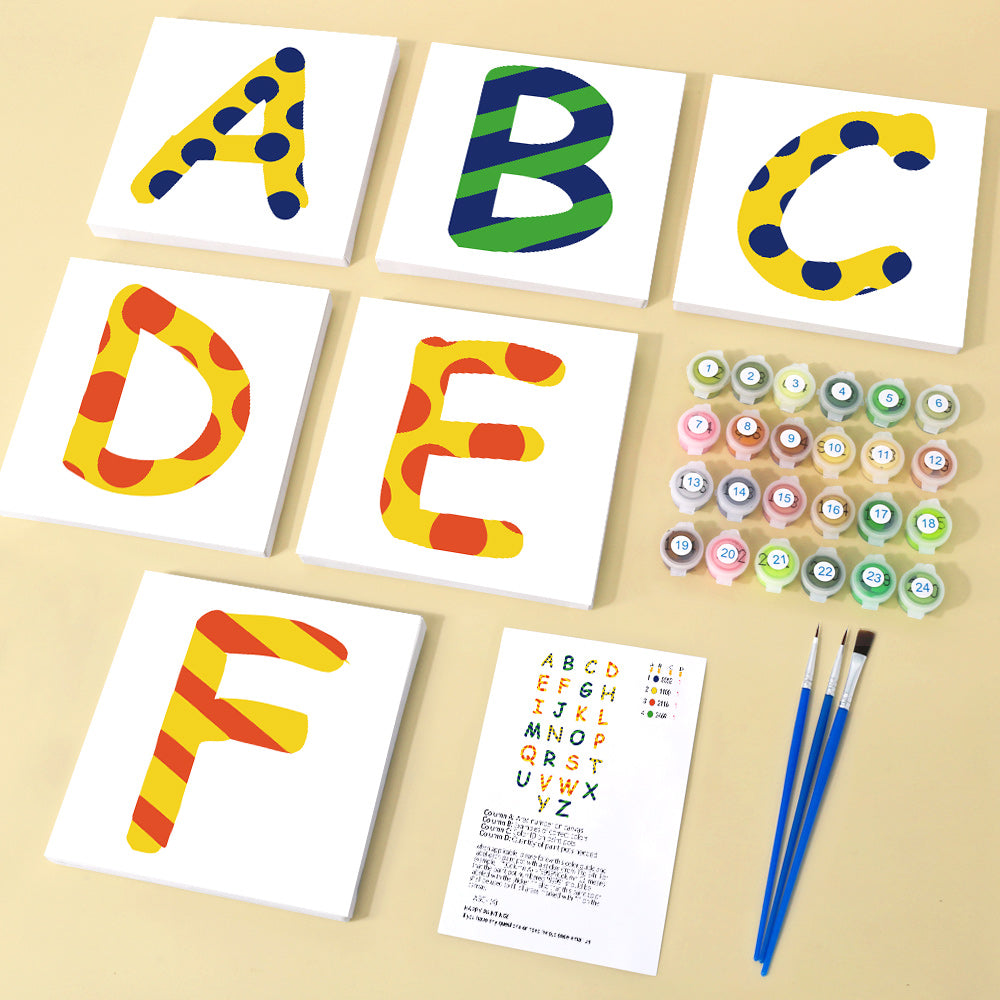 Kit complet de l'alphabet Zigzag Zest comprenant des toiles de 6 x 8 pouces, des peintures acryliques numérotées aux couleurs vives, trois pinceaux haut de gamme, une carte-clé de couleur et un guide de peinture étape par étape.