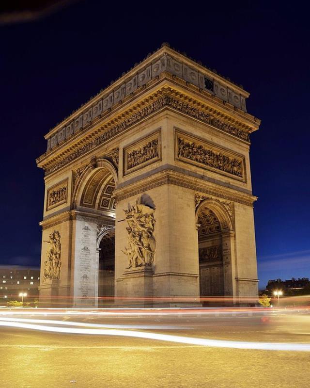 Nachtansicht des Arc De Triomphe – Crafty By Numbers – Malen nach Zahlen – Malen nach Zahlen für Erwachsene – Gemälde – Leinwand – individuelles Malen nach Zahlen
